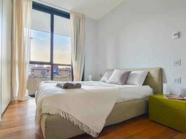 Bosco Verticale : photo 9 de la chambre appartement avec balcon