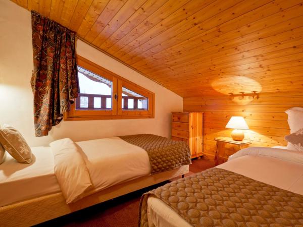 Hotel les Flocons : photo 6 de la chambre suite avec balcon