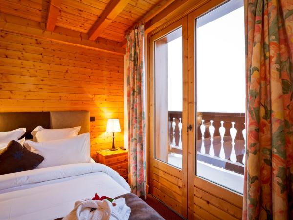 Hotel les Flocons : photo 4 de la chambre suite avec balcon