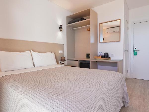 Guest House Dianamar : photo 3 de la chambre chambre double avec balcon - vue sur mer