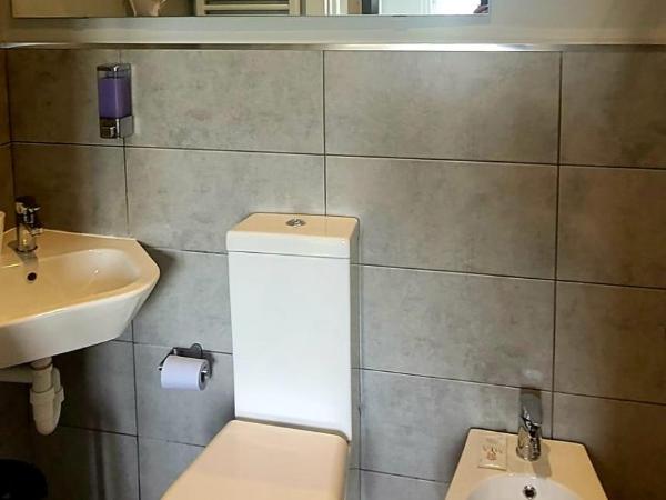 Al Binario Brescia : photo 10 de la chambre chambre double avec balcon