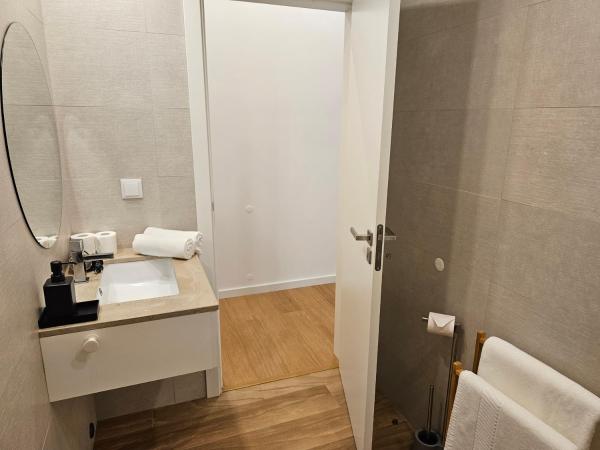 SurfSoul Guesthouse - Bed and Breakfast : photo 6 de la chambre chambre double avec salle de bains privative