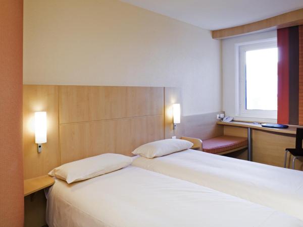 ibis Bristol Temple Meads : photo 3 de la chambre chambre lits jumeaux standard