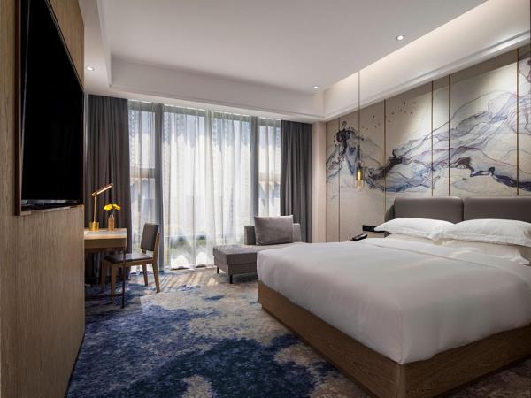 Paco Hotel Jinfeng Metro Guangzhou - Free Shuttle Bus For Canton Fair : photo 1 de la chambre chambre simple avec baignoire