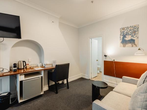 Newtown Cozy Stays : photo 5 de la chambre chambre deluxe avec 2 lits doubles