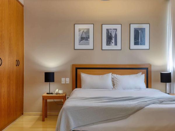 Mercure Belo Horizonte Savassi : photo 1 de la chambre chambre standard avec lit double et canapé-lit