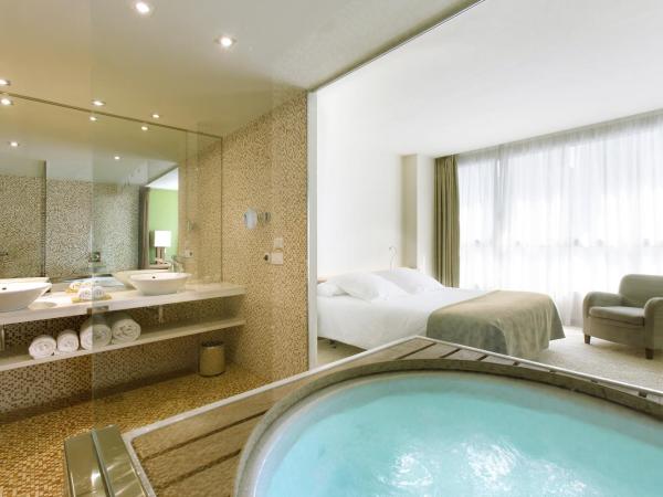 Hotel SB Diagonal Zero 4 Sup : photo 1 de la chambre suite deluxe avec baignoire spa