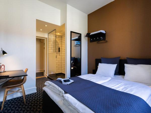 Milling Hotel Ritz Aarhus City : photo 5 de la chambre petite chambre lit queen-size