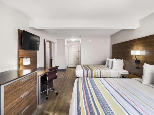 Country Inn & Suites by Radisson, Myrtle Beach, SC : photo 2 de la chambre queen suite with four queen beds - non smoking