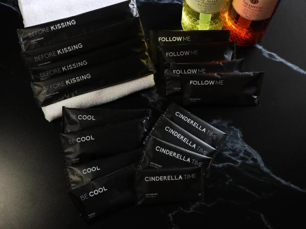 ZONK HOTEL Nakasu : photo 6 de la chambre standard room (two small double beds) with kitchen - non-smoking - no cleaning for consecutive night stays