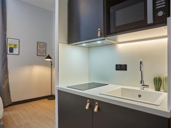 Odalys City Nîmes Arènes : photo 2 de la chambre studio