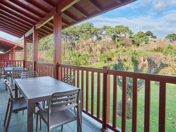 Résidence Odalys Domaine Iratzia : photo 1 de la chambre appartement 3 chambres (8 adultes)