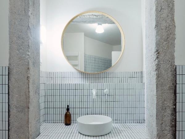 Casa Pavão Lisboa : photo 7 de la chambre chambre familiale avec terrasse 