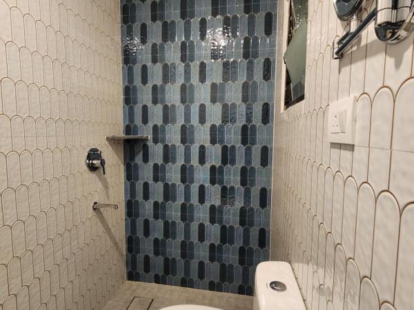 JHouse near Bhikaji : photo 5 de la chambre lit dans dortoir mixte de 6 lits