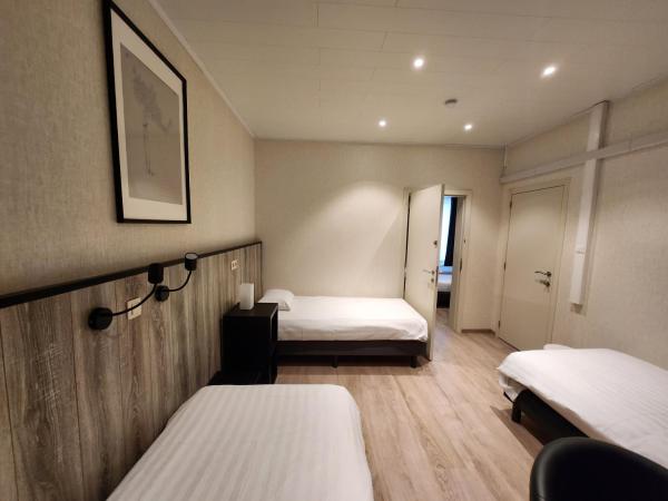 Albert - Rooms : photo 4 de la chambre chambre familiale avec salle de bains privative