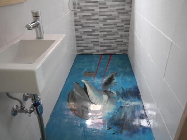 Time Travelers Party Hostel In Hongdae : photo 9 de la chambre chambre double ou lits jumeaux avec salle de bains privative