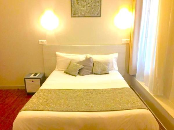 Hôtel Vendôme : photo 9 de la chambre chambre simple climatisée