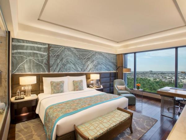 The Leela Ambience Convention Hotel Delhi : photo 2 de la chambre suite exécutive
