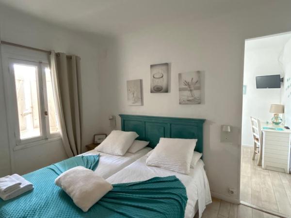 Hôtel Auberge Provençale : photo 1 de la chambre chambre quadruple avec climatisation