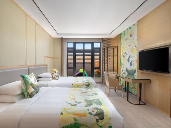 Courtyard by Marriott Shanghai International Tourism and Resorts Zone : photo 2 de la chambre premier double room with two double beds and balcony 1