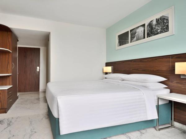 Fairfield by Marriott Pune Kharadi : photo 5 de la chambre fairfield deluxe queen room city with early check-in & late check-out*
