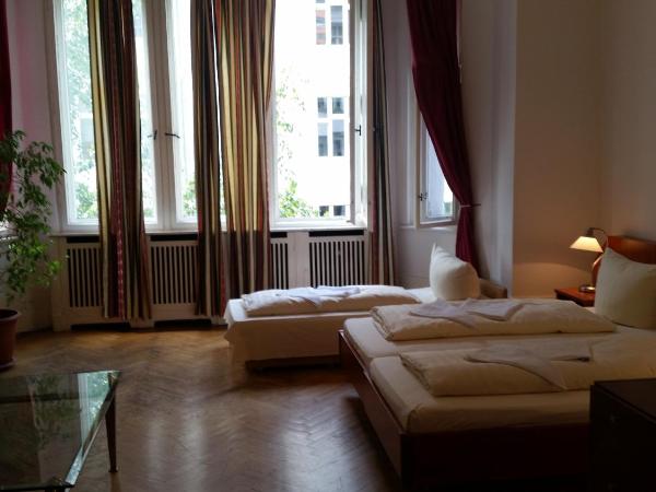 Hotel Pension Kima : photo 1 de la chambre chambre quintuple