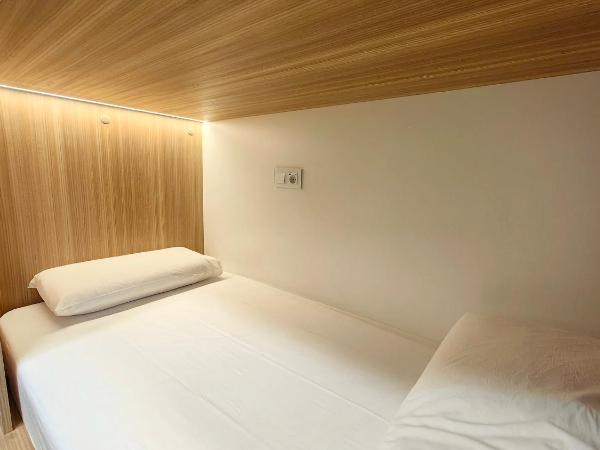 Hostel Siesta & Go (Atocha) : photo 3 de la chambre lit superposé dans dortoir mixte
