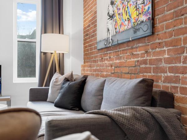 Liv MTL Downtown : photo 6 de la chambre downtown-302 | spacious modern studio suite montreal