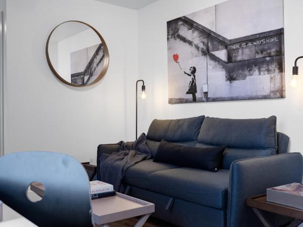 Liv MTL Soho : photo 4 de la chambre soho-4 | spacious 1br suite + rooftop bbq in downtown mtl