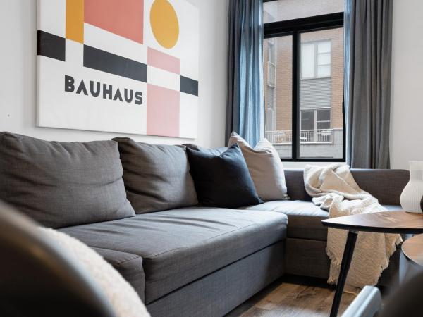 Liv MTL Urban : photo 9 de la chambre urban-1 | spacious big 2br suite downtown montreal