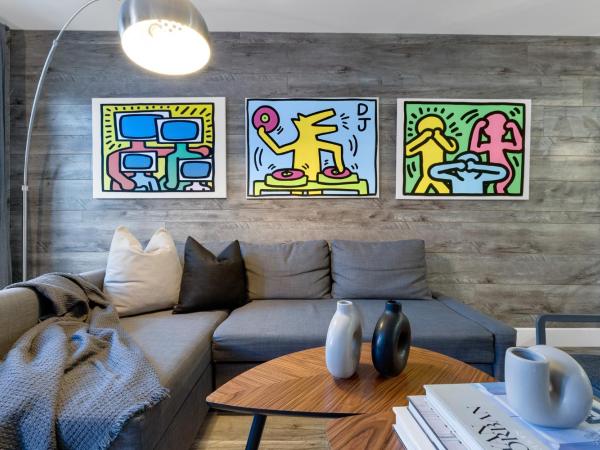 Liv MTL Urban : photo 4 de la chambre urban-3 | spacious big 2br suite downtown montreal