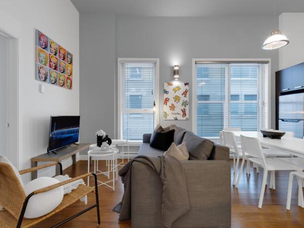 Liv MTL Main : photo 3 de la chambre main-205 | spacious 2br suite + mezzanine with ladder access