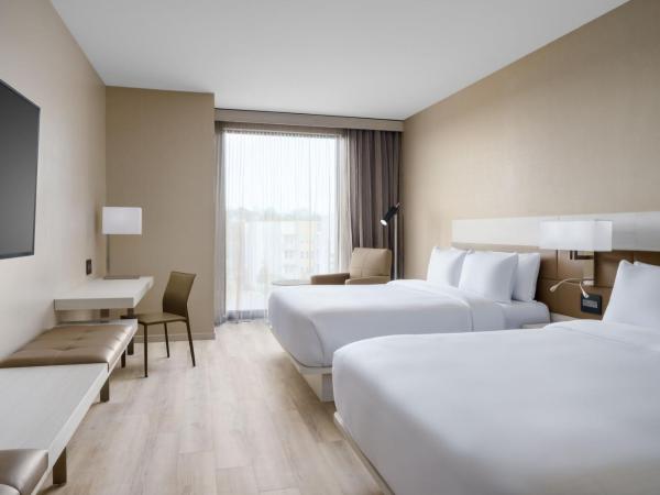 AC Hotel by Marriott Jacksonville St Johns Town Center : photo 4 de la chambre chambre avec 2 lits queen-size et canapé-lit - Étage supérieur