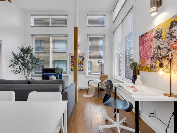 Liv MTL Main : photo 5 de la chambre main-303 | spacious 2br suite + mezzanine with ladder access