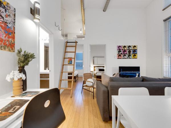 Liv MTL Main : photo 10 de la chambre main-305 | spacious 2br suite + mezzanine with ladder access