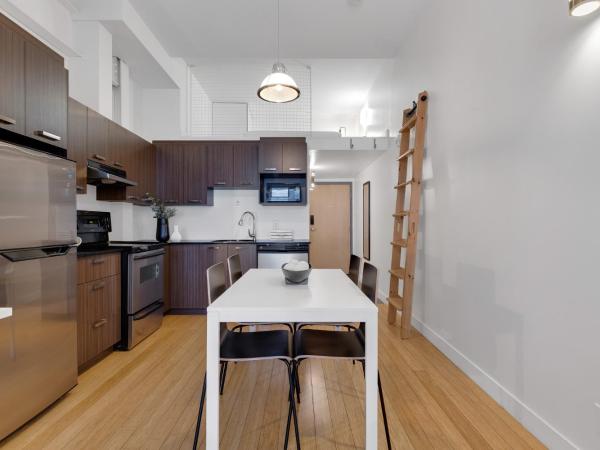 Liv MTL Main : photo 10 de la chambre main-201 | spacious 1br suite + mezzanine with ladder access
