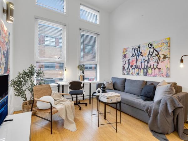 Liv MTL Main : photo 7 de la chambre main-302 | spacious 1br suite + mezzanine with ladder access