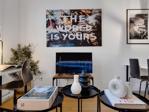 Liv MTL Main : photo 5 de la chambre main-306 | spacious 1br suite + mezzanine with ladder access