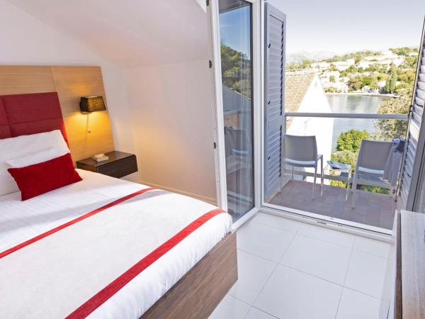 TUI BLUE Kalamota Island - All Inclusive : photo 3 de la chambre chambre double avec balcon - vue latérale sur mer