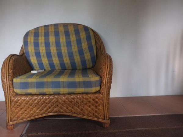 Sepat Village House by the Beach : photo 7 de la chambre chambre double avec salle de bains privative