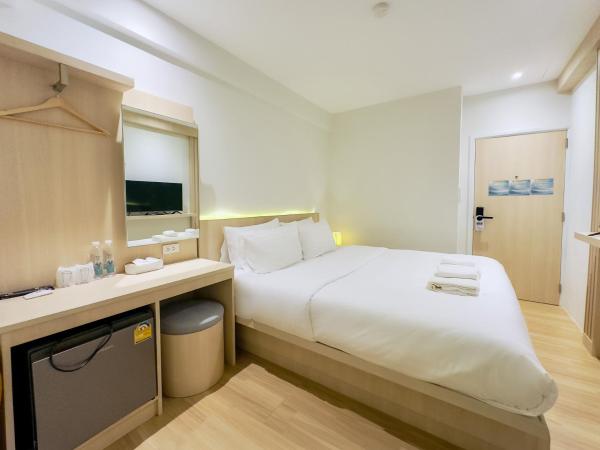Zhennan Teabar Hotel : photo 3 de la chambre chambre double avec salle de bains privative