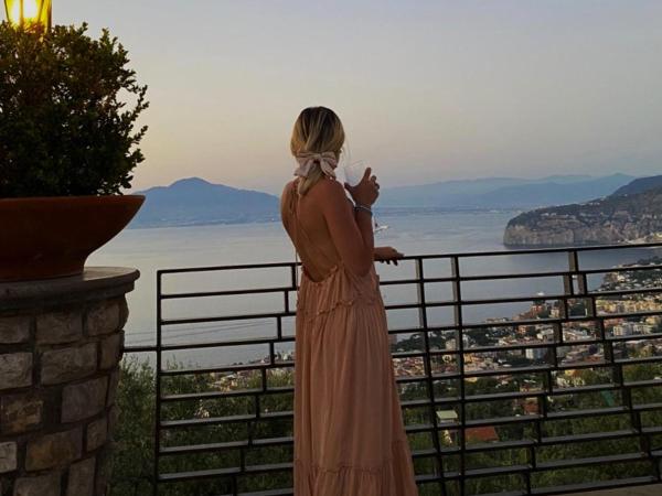 Romantic Relais Sorrento : photo 3 de la chambre chambre double ou lits jumeaux deluxe - vue sur mer