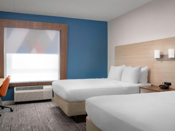 Holiday Inn Express & Suites Pittsburgh North Shore, an IHG Hotel : photo 6 de la chambre chambre standard avec 2 lits queen-size