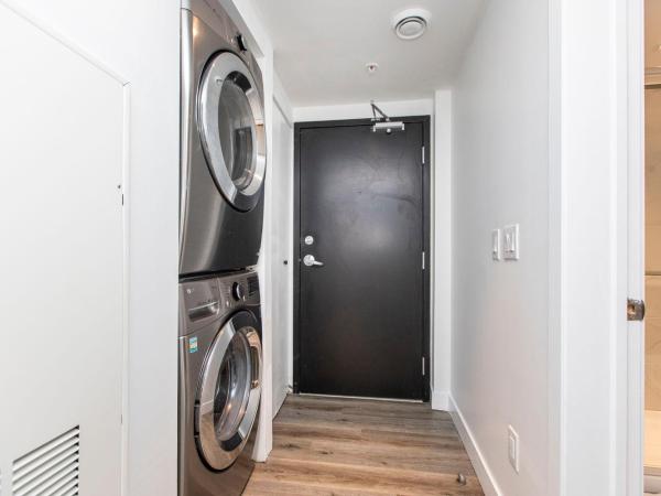 Westview Luxury Suites : photo 9 de la chambre appartement avec terrasse