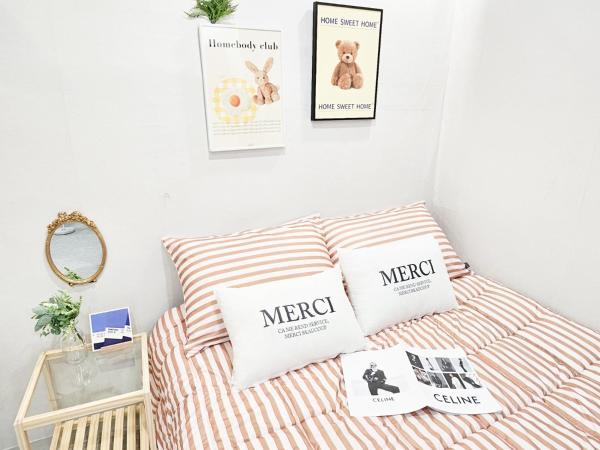 Miju Hostel : photo 2 de la chambre chambre double avec salle de bains privative