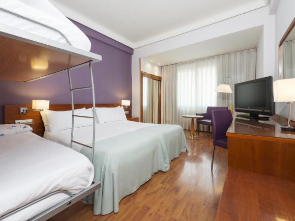 Hotel Madrid Centro, Affiliated by Meliá : photo 2 de la chambre chambre familiale