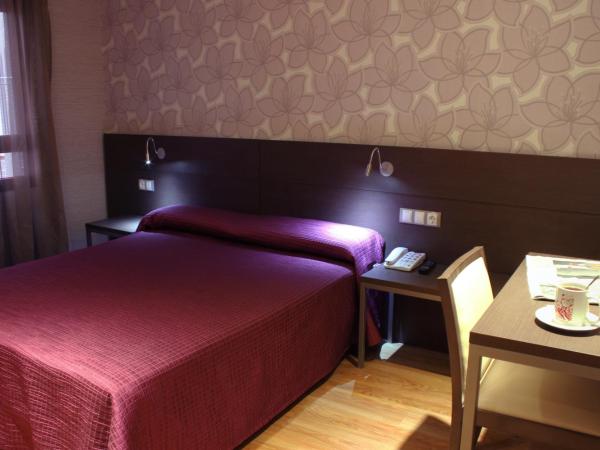 Hostal 4C Cuatro Caminos : photo 6 de la chambre chambre double supérieure