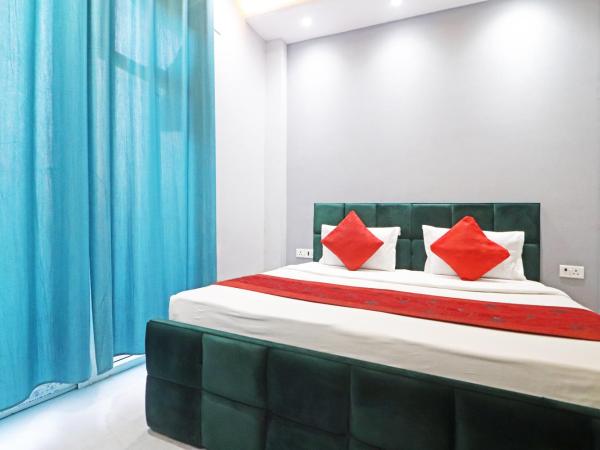 Twamev couple Friendly Rajouri garden by The Arrow : photo 8 de la chambre chambre double avec salle de bains privative