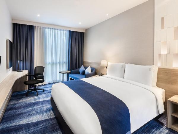 Holiday Inn Express Bangkok Soi Soonvijai, an IHG Hotel : photo 2 de la chambre chambre standard lit queen-size