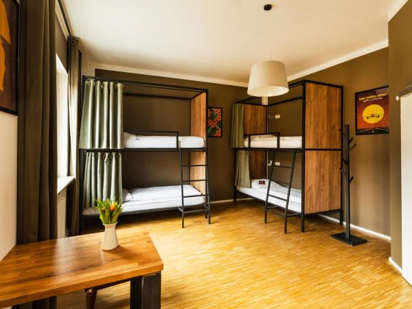 Five Reasons Hostel & Hotel : photo 2 de la chambre lit simple dans dortoir de 4 lits